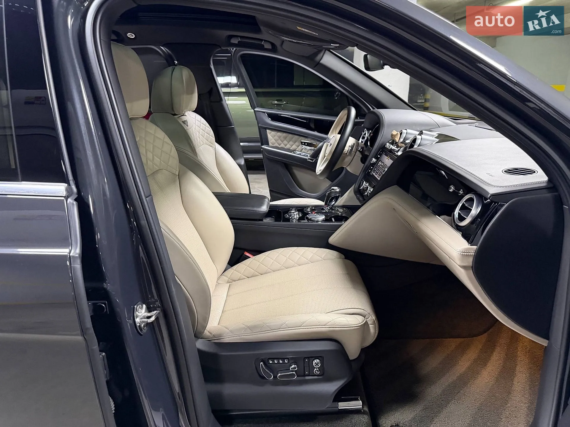 2016 Bentley Bentayga - мініатюра 98