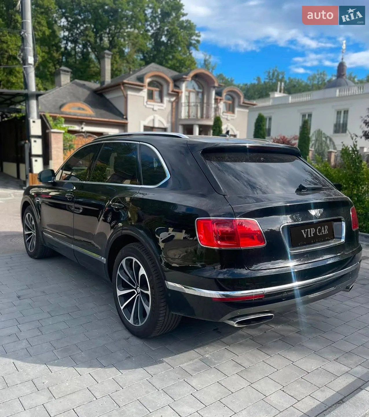 2016 Bentley Bentayga - мініатюра 5