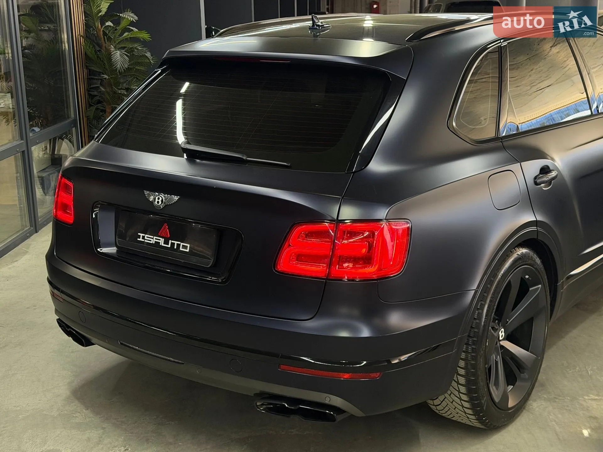 2018 Bentley Bentayga - мініатюра 17