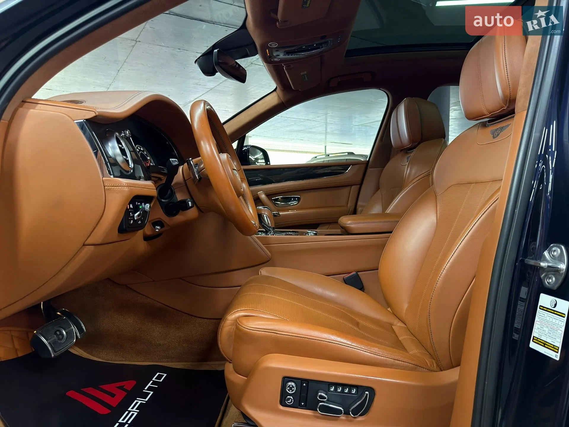 2018 Bentley Bentayga - мініатюра 22