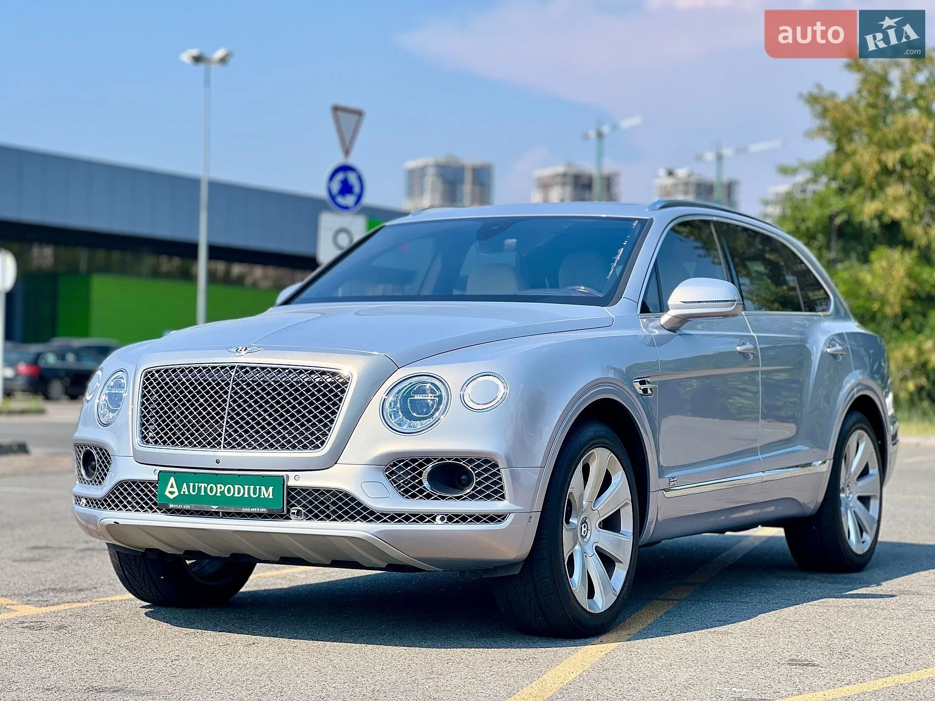 2020 Bentley Bentayga - мініатюра 6