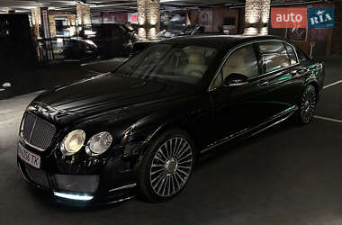 Седан Bentley Continental Flying Spur 2005 в 