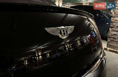 Седан Bentley Continental Flying Spur 2005 в 