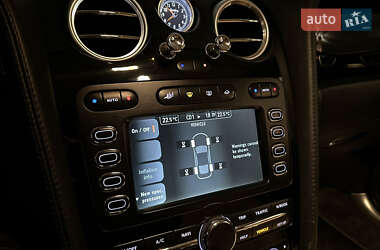 Седан Bentley Continental Flying Spur 2005 в 