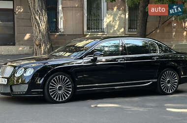 Седан Bentley Continental Flying Spur 2005 в 