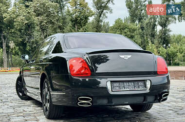Седан Bentley Continental Flying Spur 2008 в 