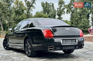 Седан Bentley Continental Flying Spur 2008 в 