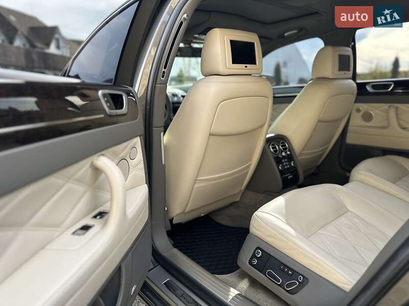 Седан Bentley Continental Flying Spur 2008 в Рівному