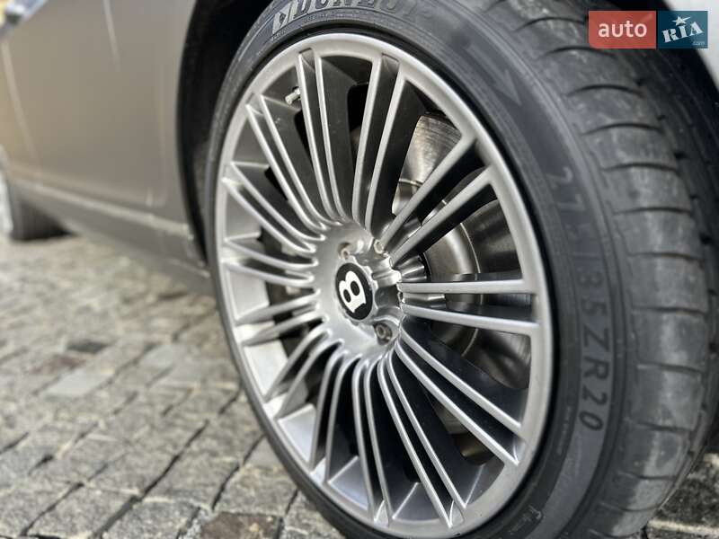 Седан Bentley Continental Flying Spur 2008 в Рівному