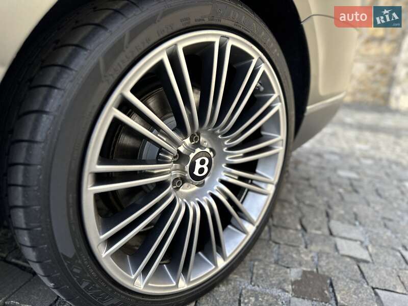 Седан Bentley Continental Flying Spur 2008 в Рівному