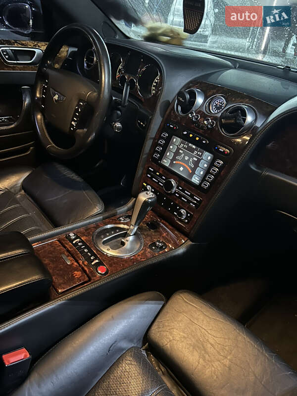 Седан Bentley Continental Flying Spur 2006 в Львове фото 11 Седан Bentley Continental Flying Spur 2006 в Львове