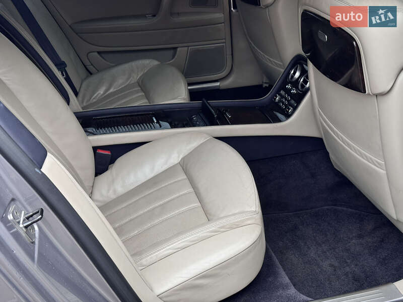 Седан Bentley Continental Flying Spur 2006 в Києві фото 26 Седан Bentley Continental Flying Spur 2006 в Києві