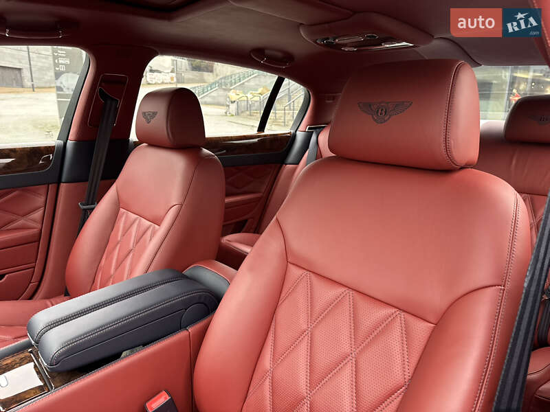 Седан Bentley Continental Flying Spur 2012 в Києві