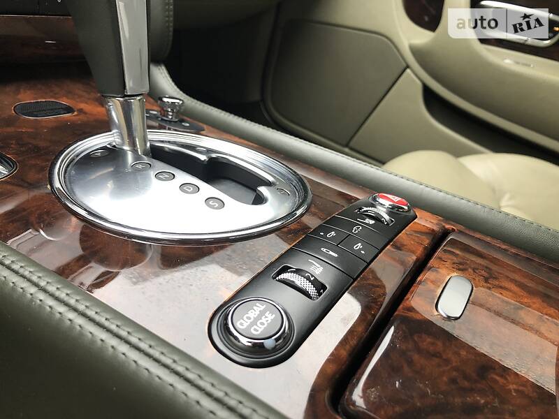 Купе Bentley Continental GT 2005 в Києві фото 61 Купе Bentley Continental GT 2005 в Києві