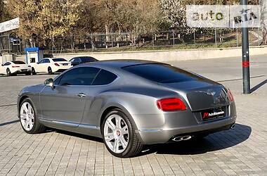 Купе Bentley Continental GT 2014 в Києві