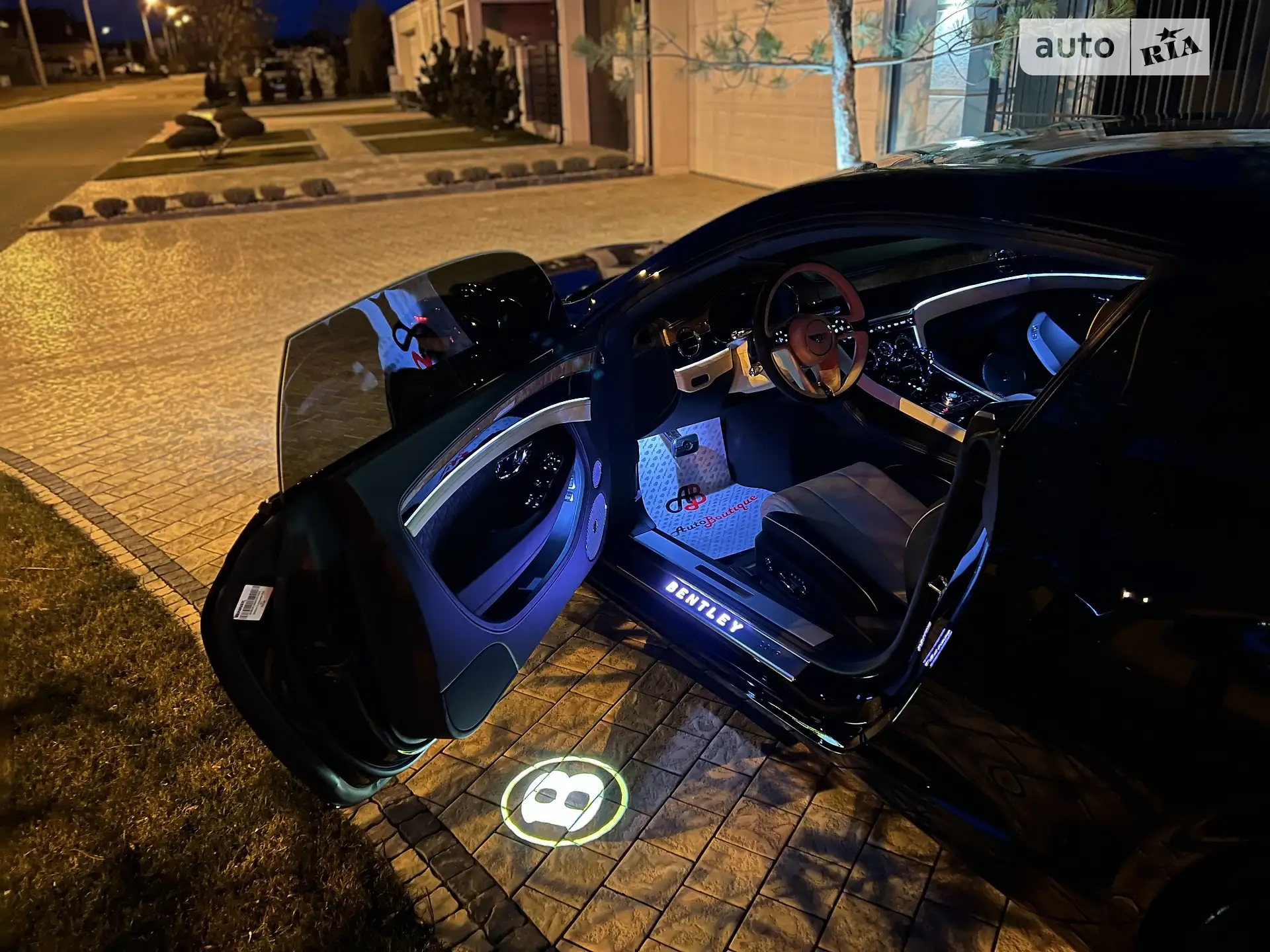 2019 Bentley Continental - мініатюра 35