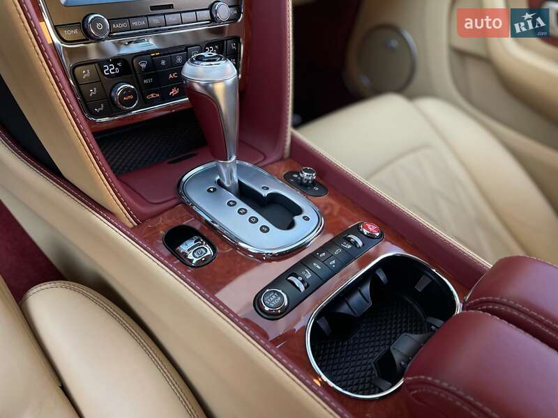 Купе Bentley Continental GT 2012 в Киеве