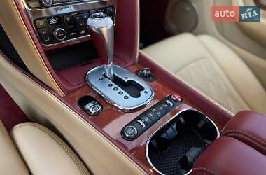 Купе Bentley Continental GT 2012 в 