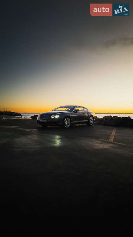 Купе Bentley Continental GT 2006 в Чернівцях