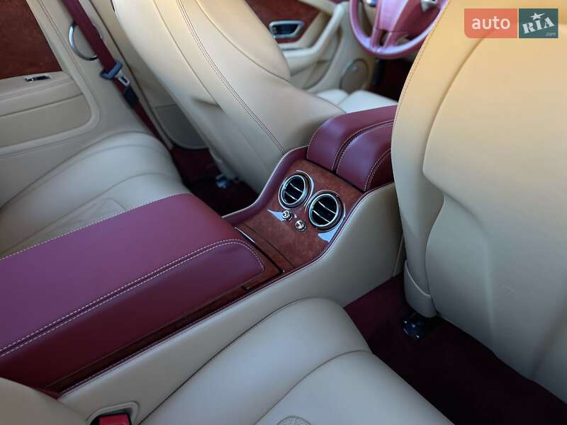 Купе Bentley Continental GT 2012 в Києві фото 71 Купе Bentley Continental GT 2012 в Києві