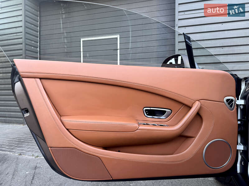 Купе Bentley Continental GT 2014 в Киеве