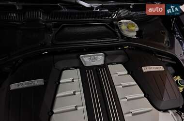 Купе Bentley Continental GT 2012 в 