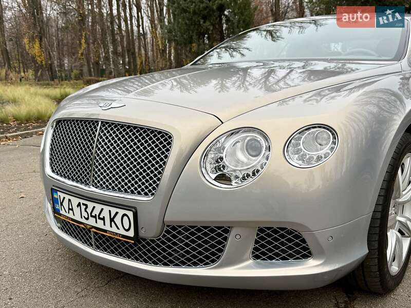 Купе Bentley Continental GT 2011 в Киеве фото 31 Купе Bentley Continental GT 2011 в Киеве