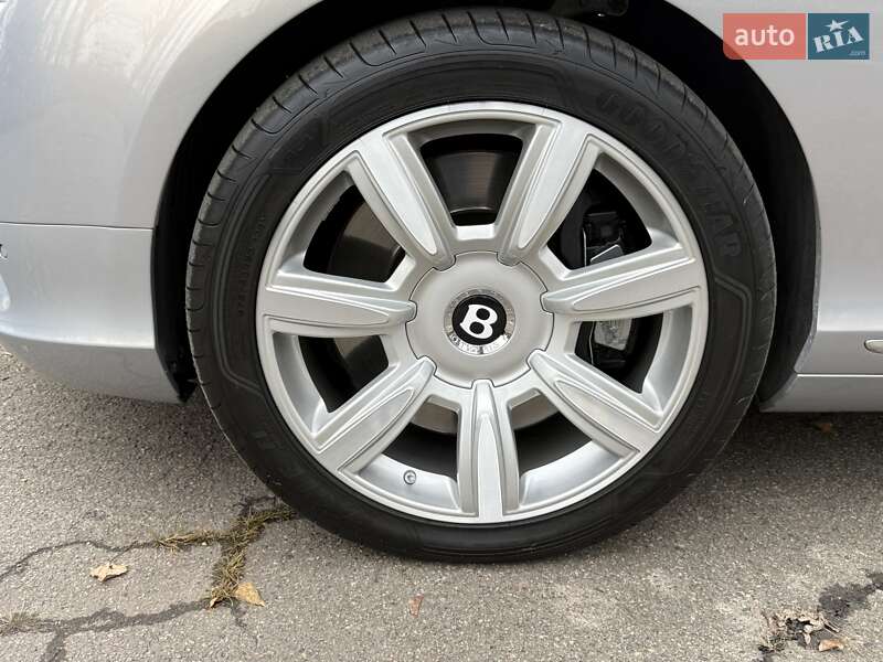 Купе Bentley Continental GT 2011 в Киеве фото 57 Купе Bentley Continental GT 2011 в Киеве