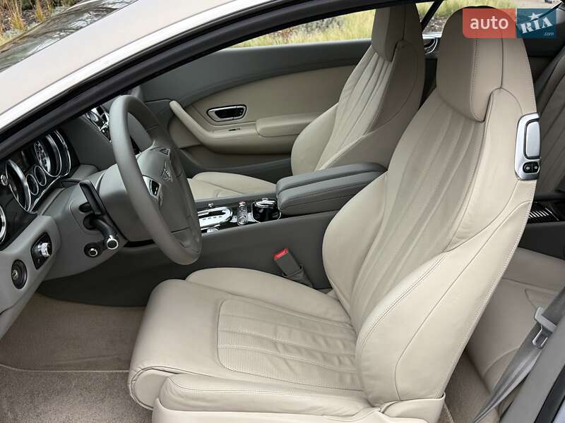 Купе Bentley Continental GT 2011 в Киеве фото 70 Купе Bentley Continental GT 2011 в Киеве