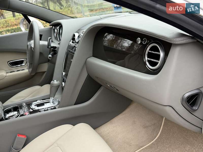 Купе Bentley Continental GT 2011 в Киеве фото 101 Купе Bentley Continental GT 2011 в Киеве