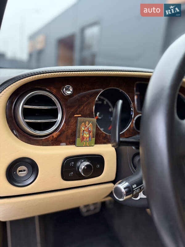 Купе Bentley Continental GT 2004 в Києві