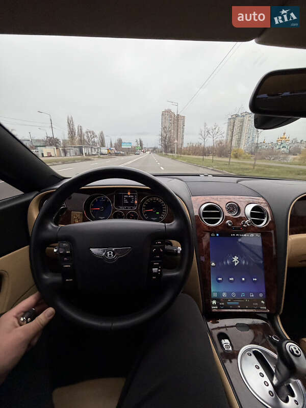 Купе Bentley Continental GT 2004 в Києві