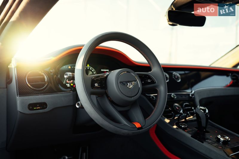 Купе Bentley Continental GT 2024 в Киеве