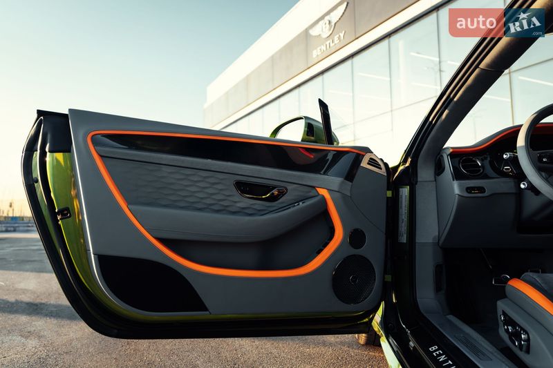 Купе Bentley Continental GT 2024 в Киеве
