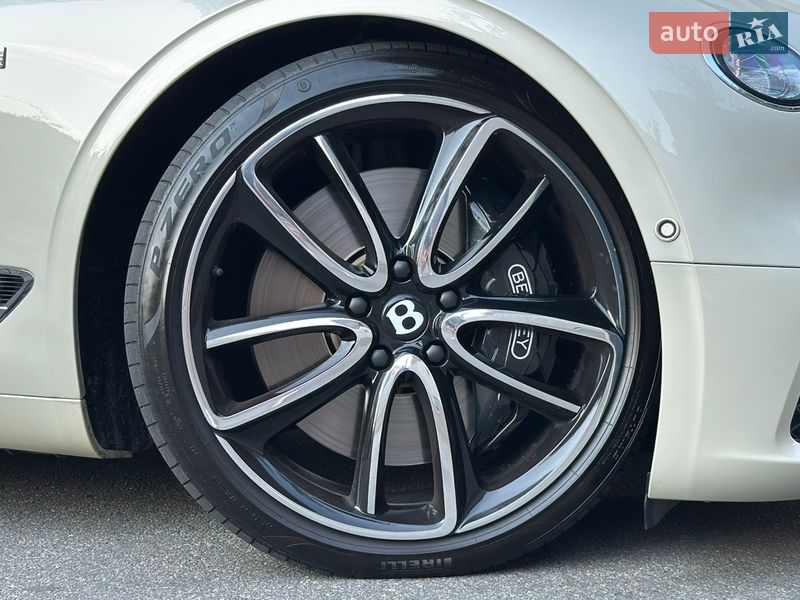 Купе Bentley Continental GT 2018 в Киеве