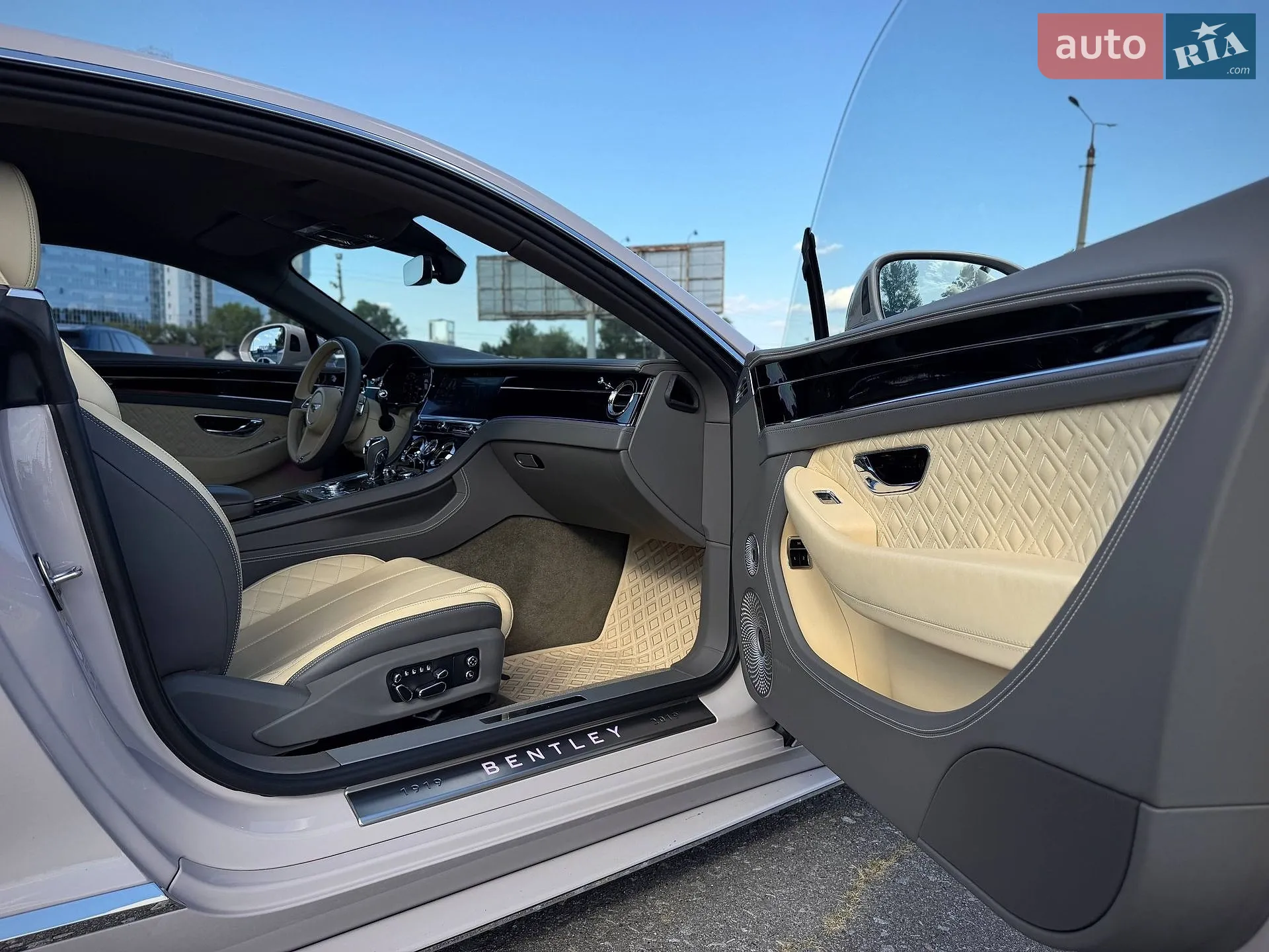 2019 Bentley Continental - мініатюра 70