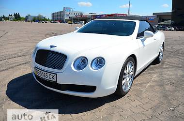 Кабриолет Bentley Continental 2004 в 