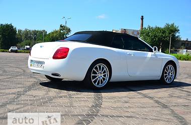 Кабриолет Bentley Continental 2004 в 