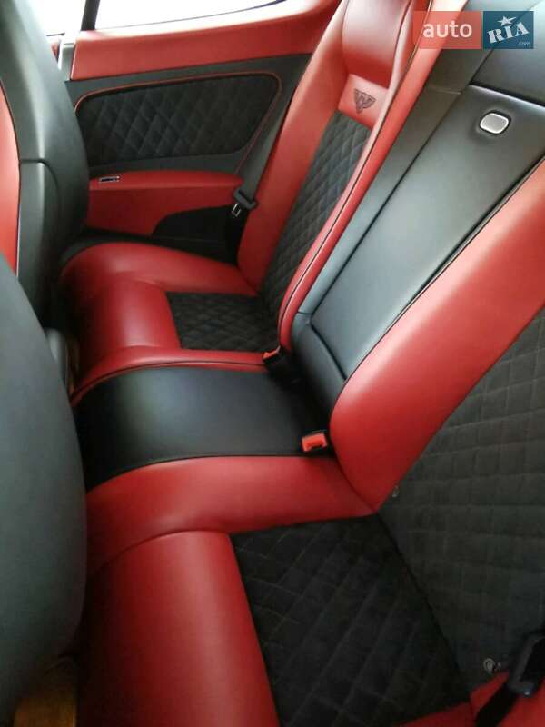 Купе Bentley Continental 2010 в Києві
