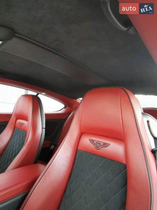 Купе Bentley Continental 2010 в Києві
