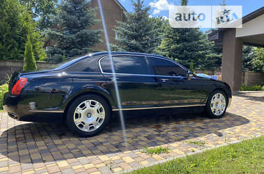 Седан Bentley Flying Spur 2005 в Києві