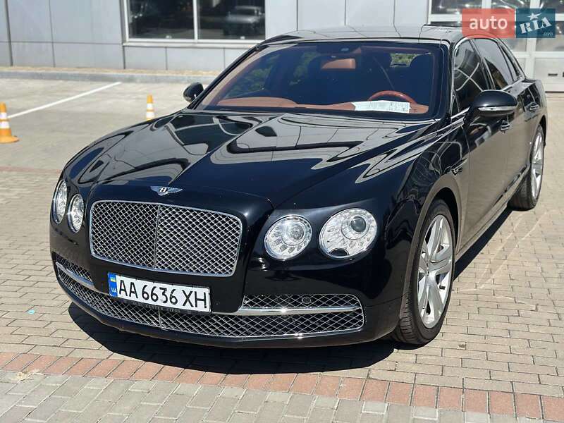 Лімузин Bentley Flying Spur 2014 в Києві