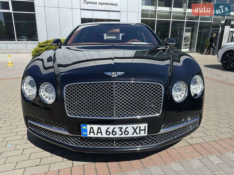 Лімузин Bentley Flying Spur 2014 в Києві