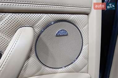 Седан Bentley Flying Spur 2017 в 