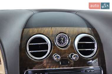 Седан Bentley Flying Spur 2017 в 