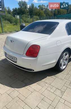 Седан Bentley Flying Spur 2008 в Тячеві