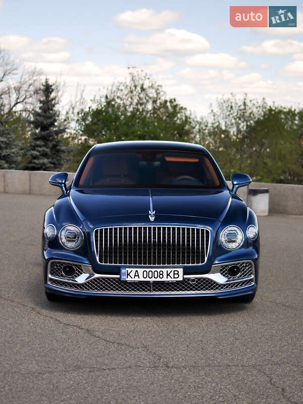 Седан Bentley Flying Spur 2020 в 