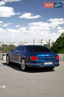 Седан Bentley Flying Spur 2020 в 