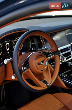 Седан Bentley Flying Spur 2020 в 