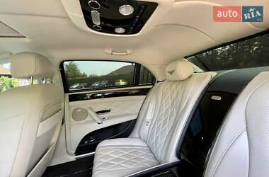Седан Bentley Flying Spur 2013 в 